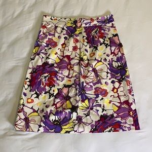 Elie Tahari White Skirt with Floral Print Size 8